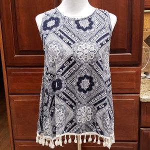 Ladies sleeveless navy blue/white top